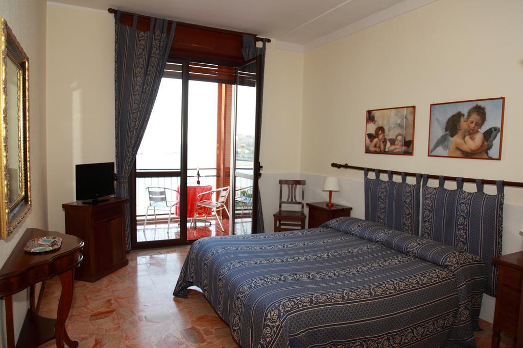 B&B Ortigia Sea View Syrakuzy Pokój zdjęcie